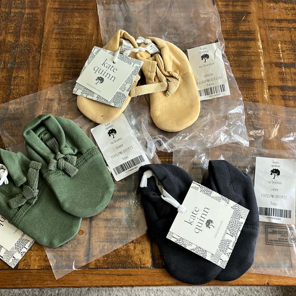 Kate Quinn Tie Booties Set of 3 NWT Size 3-6 month